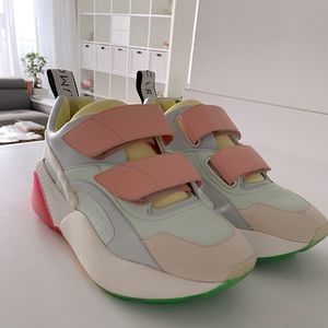 📍SOLD 📍 AUTHENTIC 💔 Stella McCartney Eclypse Sneaker